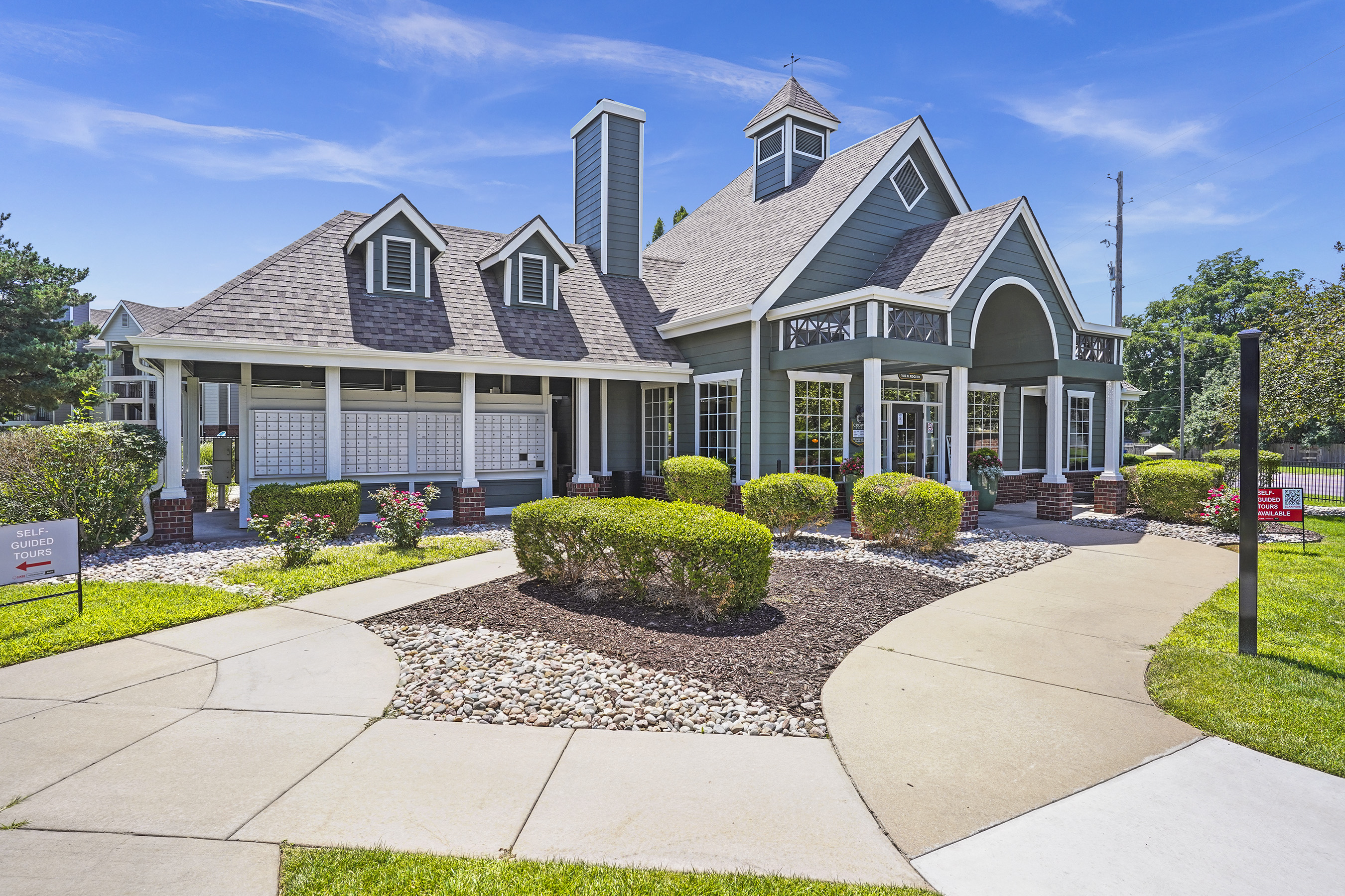 Crown Chase Leasing Office